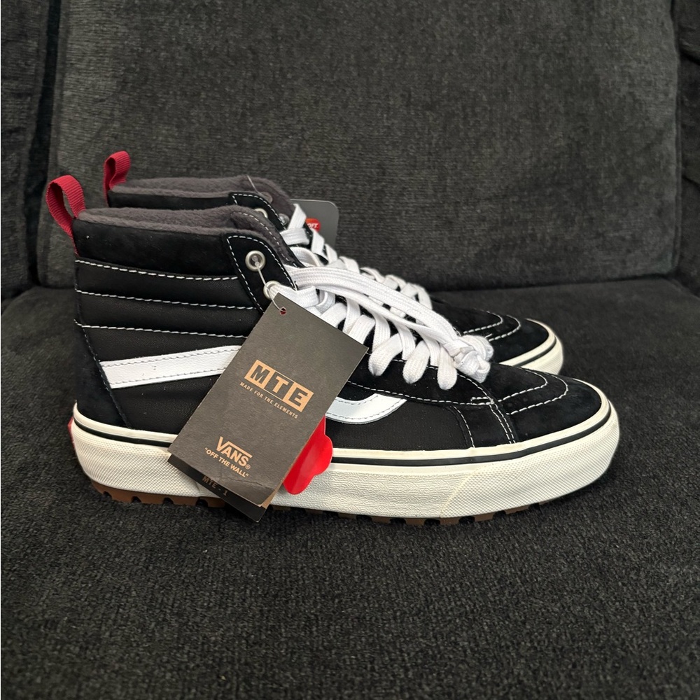VANS women’s 9.5 Shoes MTE Boots Primaloft 500714 Canvas Suede Gum Black White